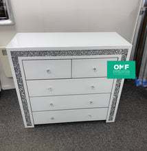 Load image into Gallery viewer, Monica Diamond crush 5 Draw Chest in White with border trim in stock
