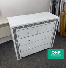 Load image into Gallery viewer, Monica Diamond crush 5 Draw Chest in White with border trim in stock
