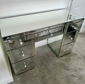 7 draw Classic Venetian Mirrored dressing Table