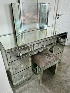 7 draw Classic Venetian Mirrored dressing Table