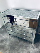 Load image into Gallery viewer, Monica Diamond crush 5 Draw Chest in Silver
