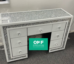 7 draw diamond crush dressing Table in White with border trim stock due